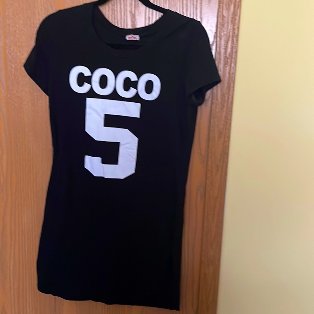 Black and white fashion tee shirt dress with slits on side